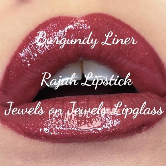 🧞♂️LE🧞♂️MAC Aladdin Collection Lipglass- Jewels On Jewels - Picture 12 of 16